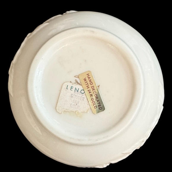 Lenox Ivory Porcelain Lidded Rose Blossom 24k Gold Ginger Jar - Picture 6 of 6